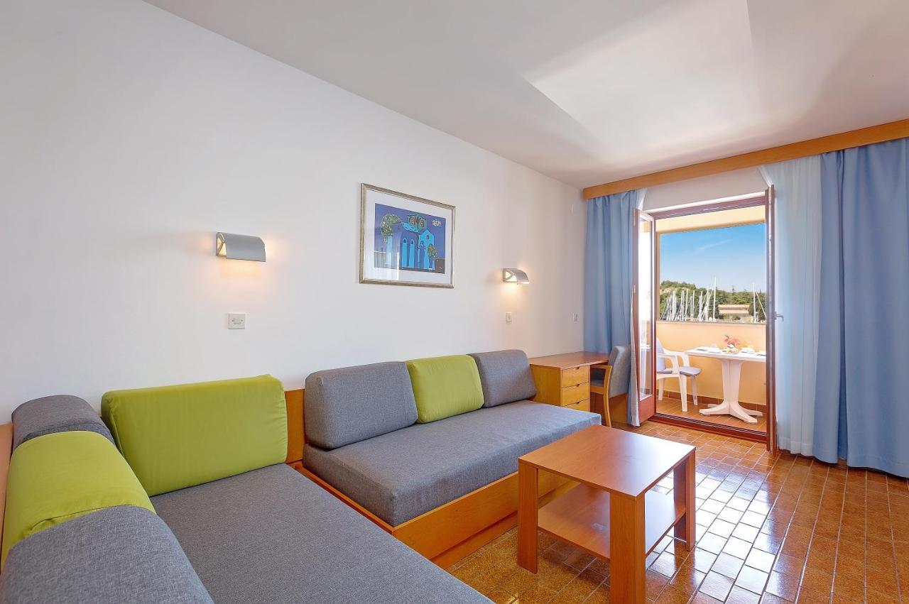 Maistra Select Riva Apartments Vrsar Chambre photo