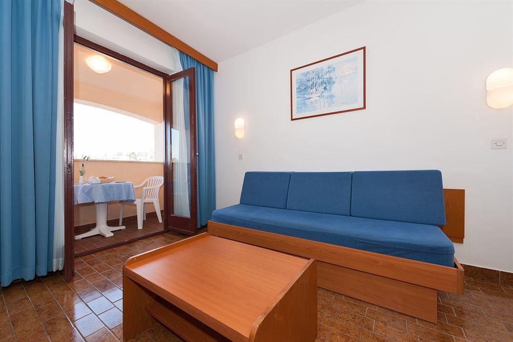 Maistra Select Riva Apartments Vrsar Extérieur photo