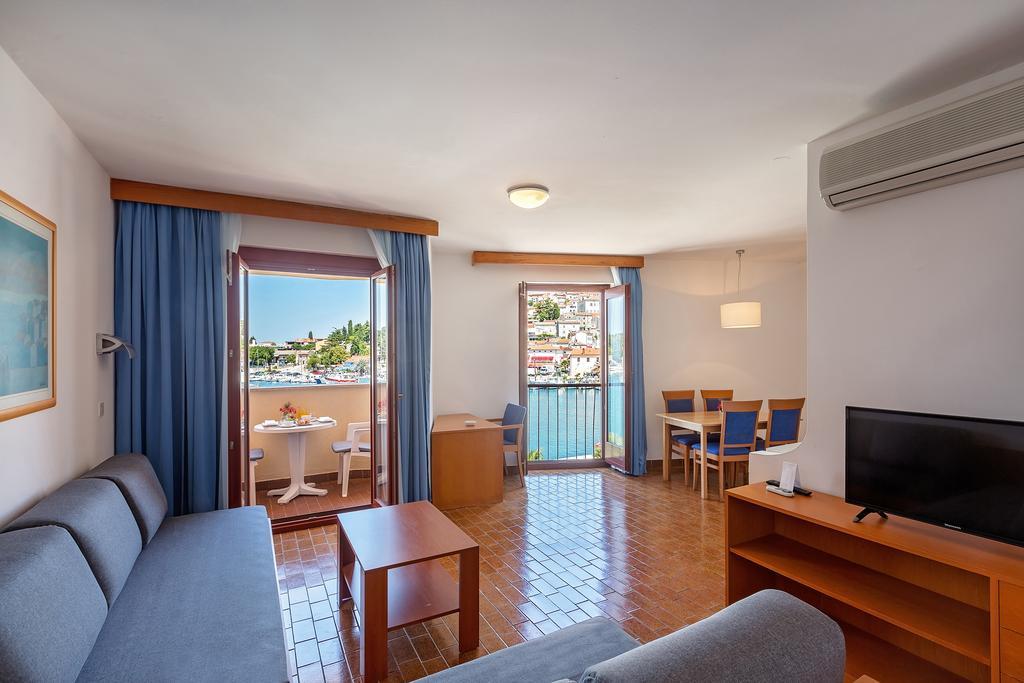 Maistra Select Riva Apartments Vrsar Extérieur photo