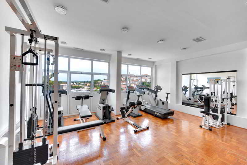 Maistra Select Riva Apartments Vrsar Extérieur photo