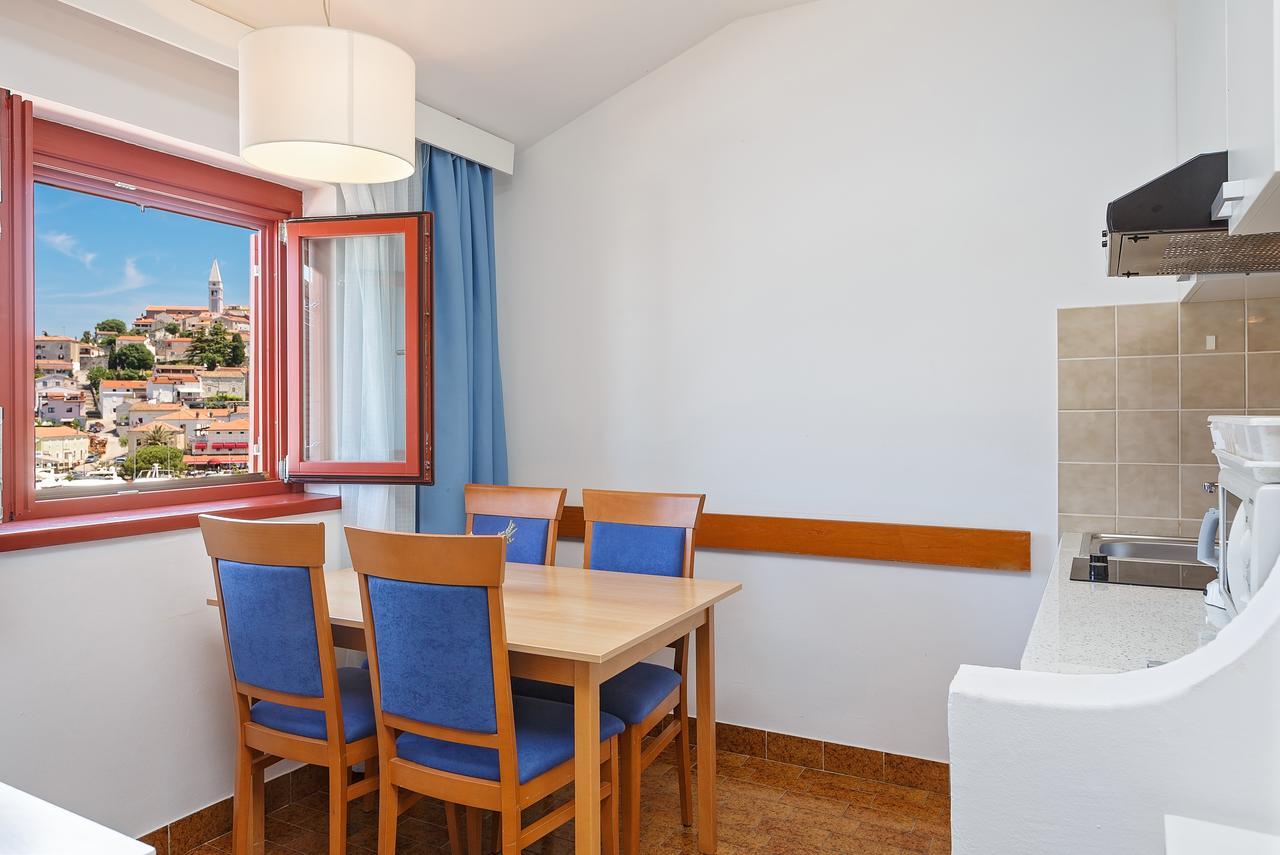 Maistra Select Riva Apartments Vrsar Extérieur photo